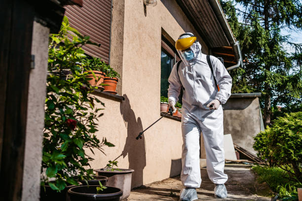 Best Emergency Pest Control  in Monona, WI